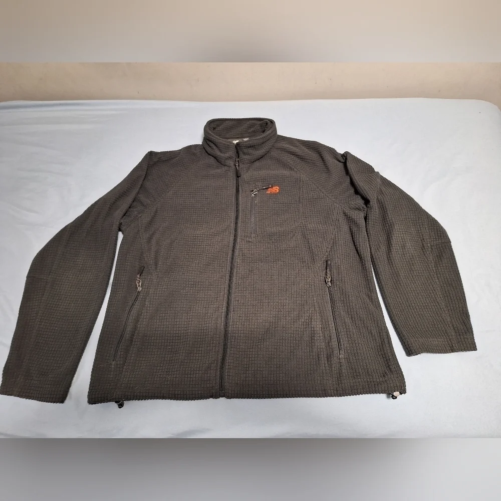 New Balance waffle woven 100% polyester Jacket. Men's large gray.